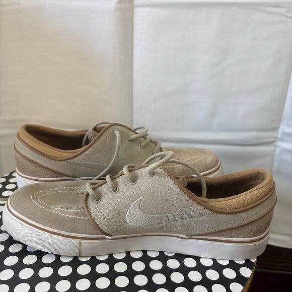 Nike SB Stefan Janoski Reed Stone Tan Size 7 US 333824-321 Beige 2009 Sneakers